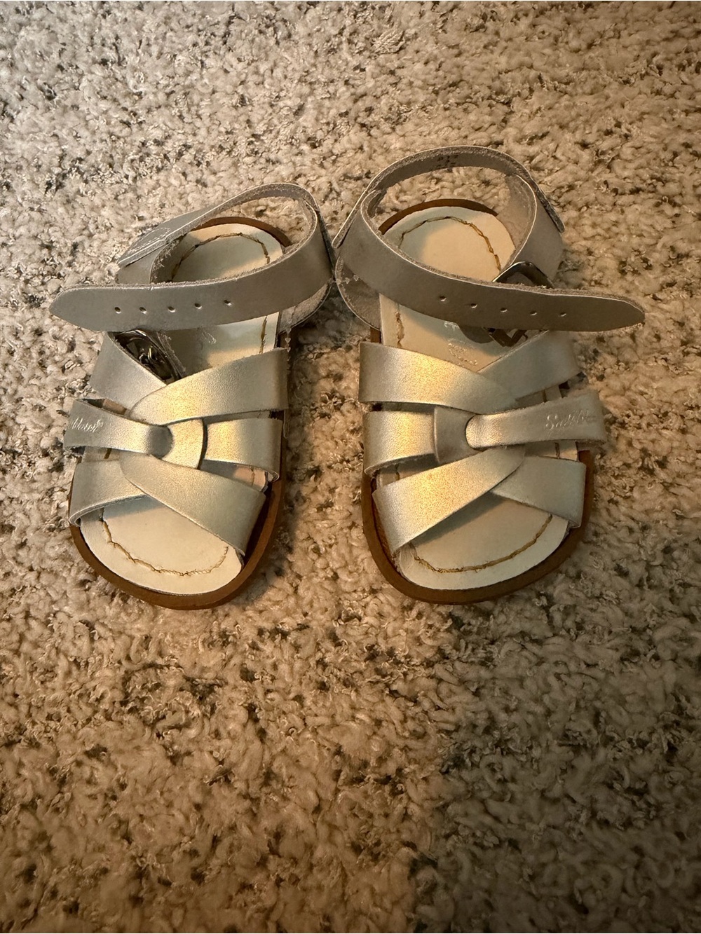 Saltwater Children's Silver Strappy Sandals Euc size 3 baby